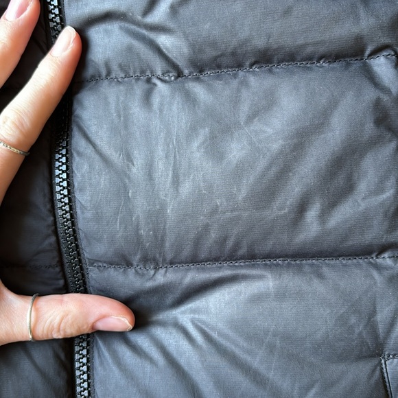 Northface puffer vest - Picture 11 of 11